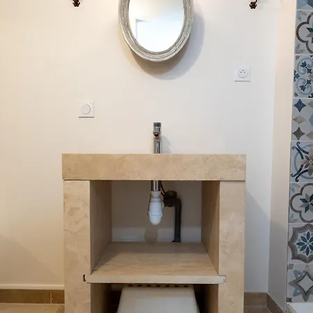 Maison De Vigneron Holiday home Saint-Cyr-en-Bourg