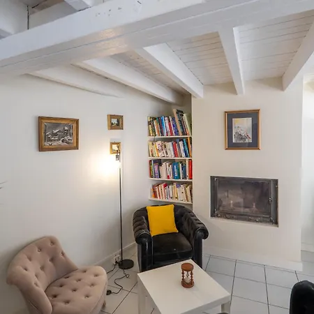 Holiday home Maison De Vigneron