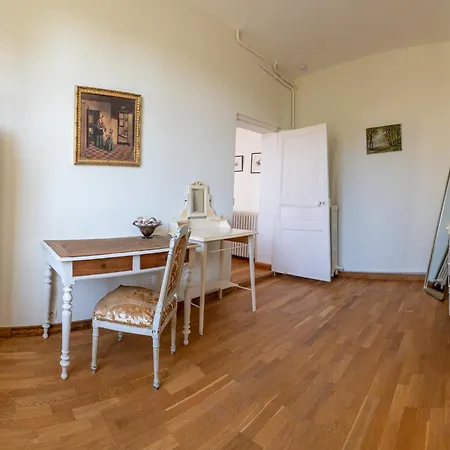 Maison De Vigneron *