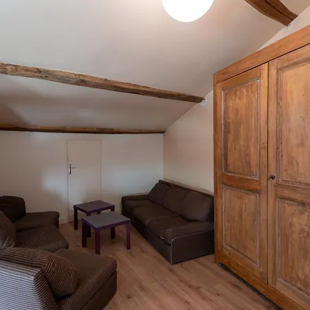 Holiday home Maison De Vigneron Saint-Cyr-en-Bourg