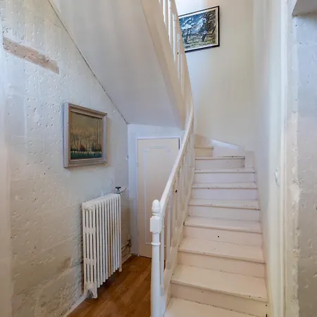 Holiday home Maison De Vigneron Saint-Cyr-en-Bourg