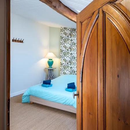 Holiday home Maison De Vigneron Saint-Cyr-en-Bourg